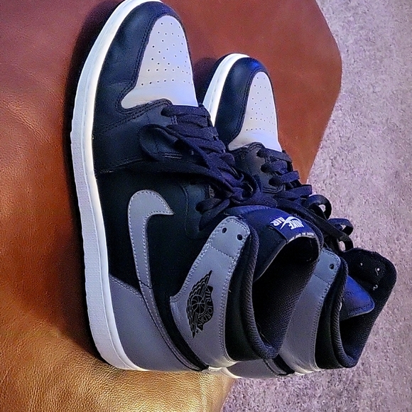 Shoes - Picture 1 of 3